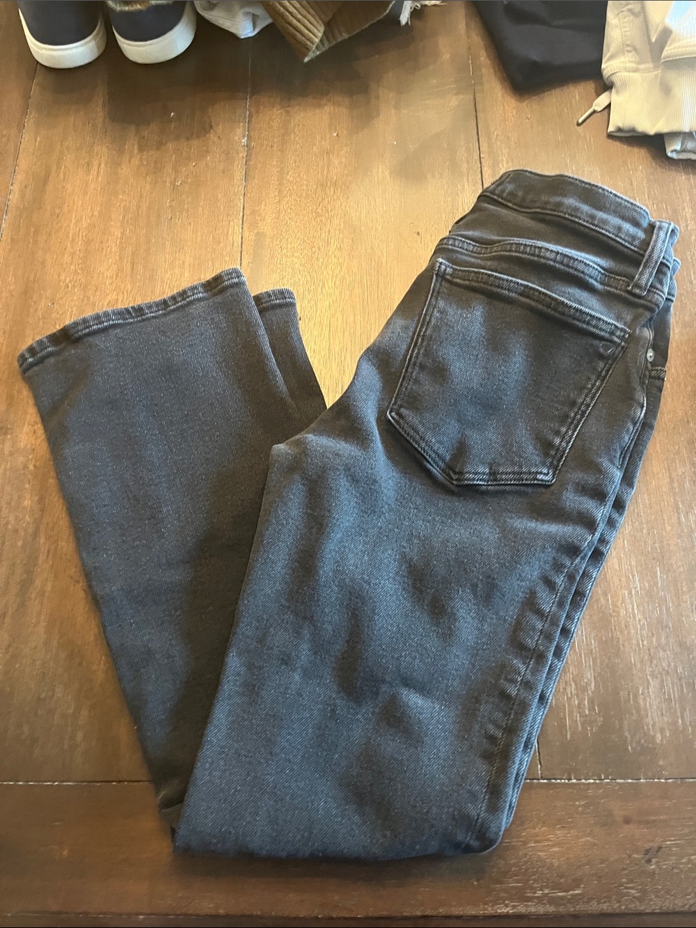 Madewell mid rise kickout jeans size 27